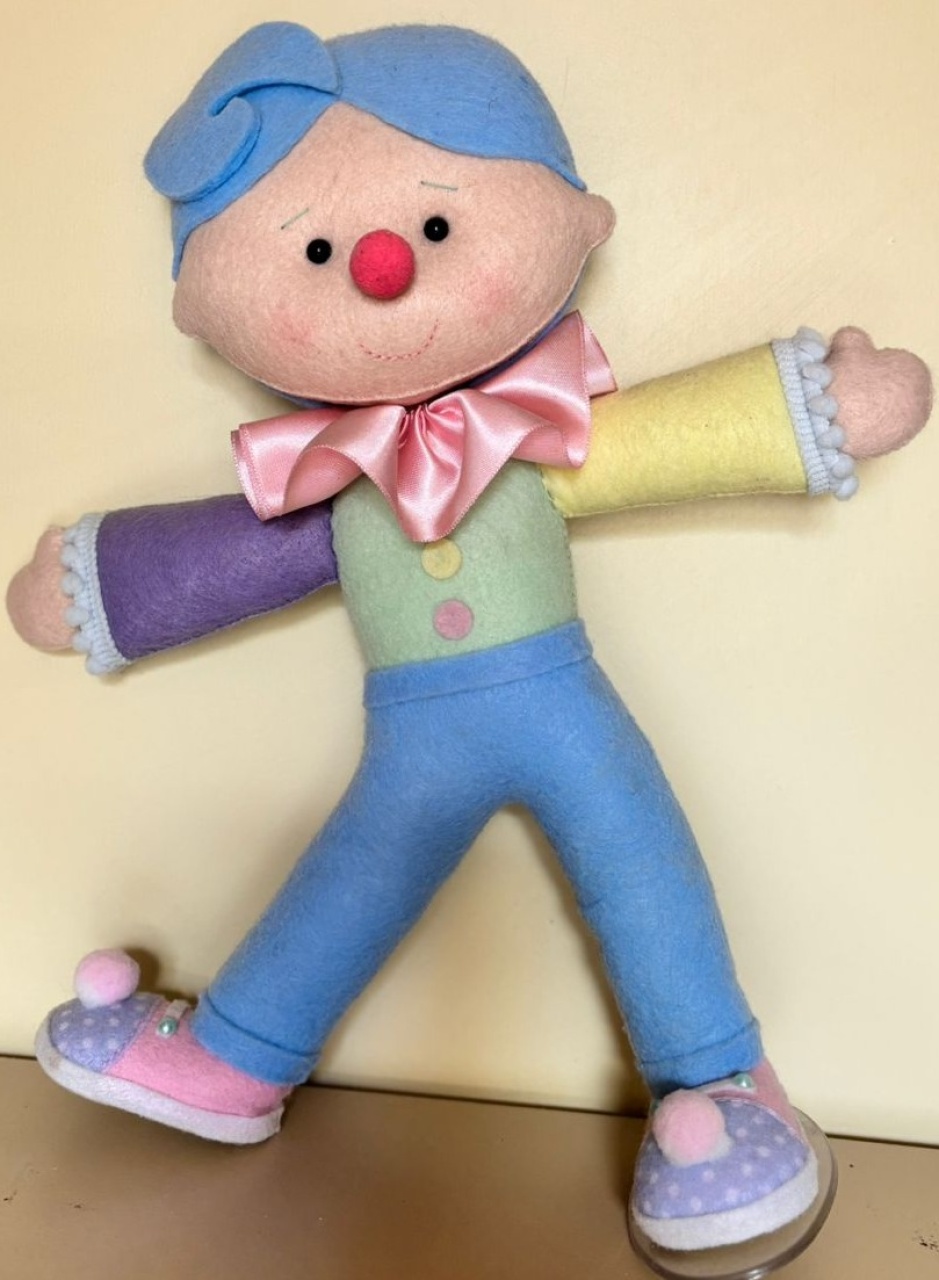 Feltro Menino Circo (Locação) - Beca Decorações