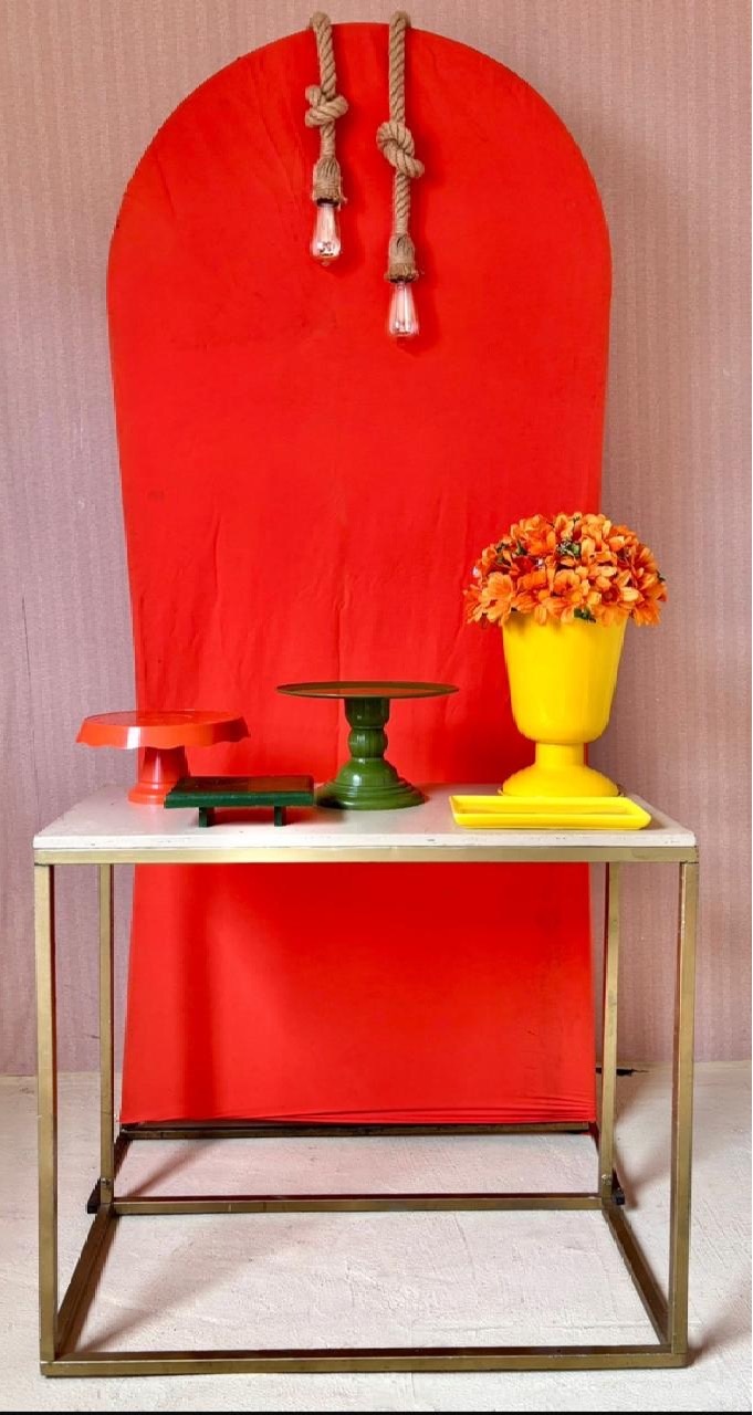 Laranja Romano - Mesa Cubo - Beca Decorações