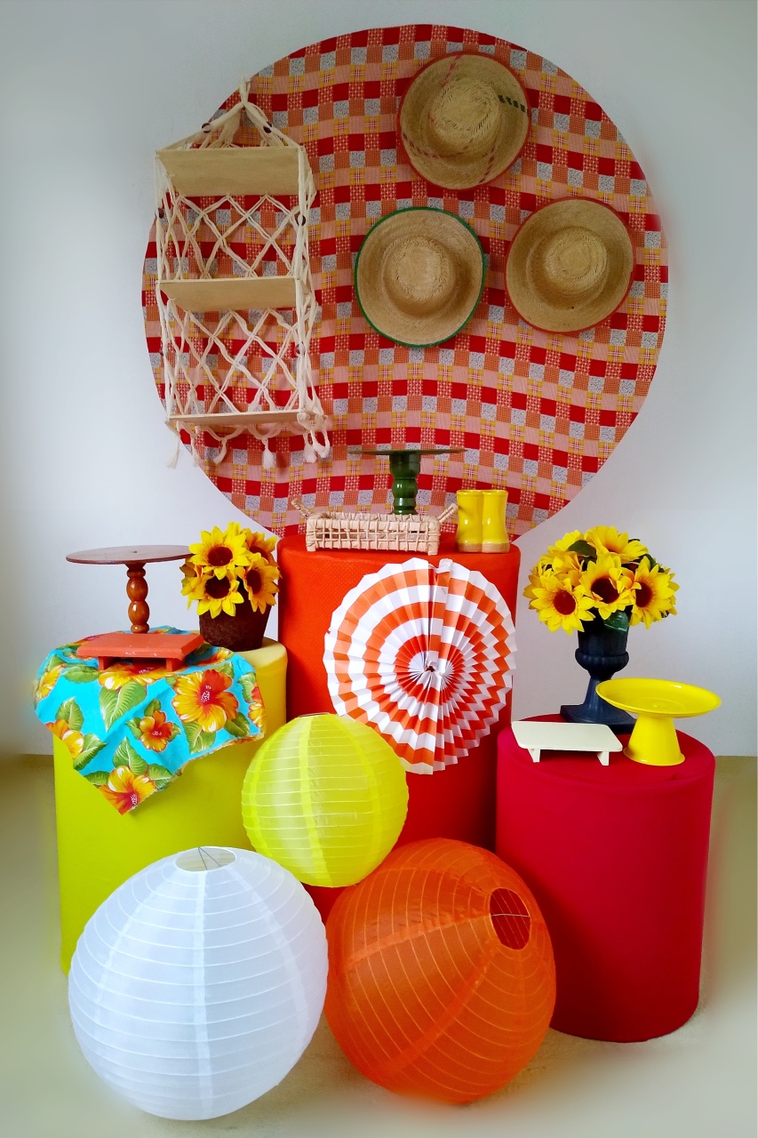 Junino Laranja  - Beca Decorações