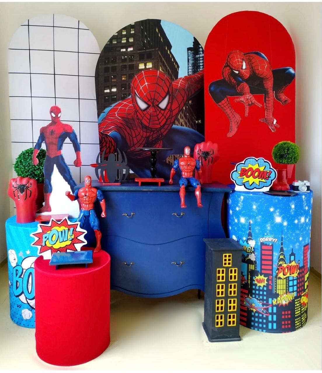 Homem Aranha - Composição  - Beca Decorações