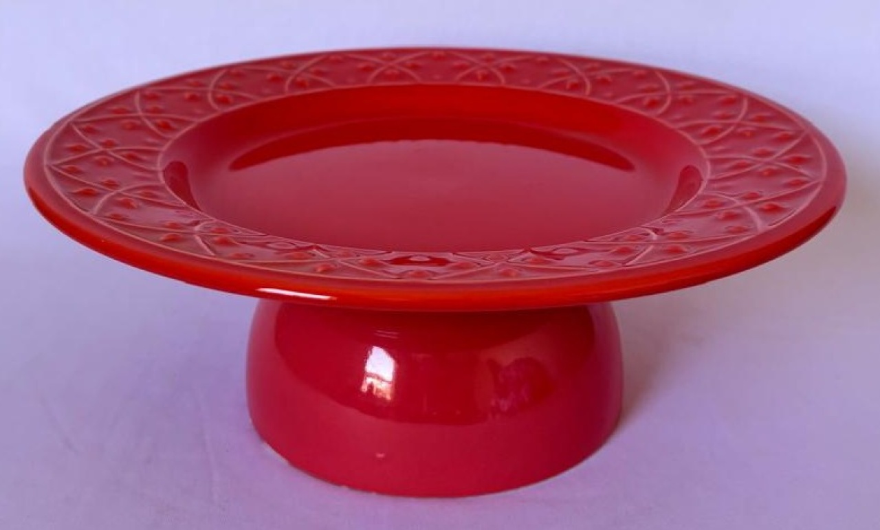 Bandeja Redonda Média Vermelho Com Detalhes  (Locação) - Beca Decorações