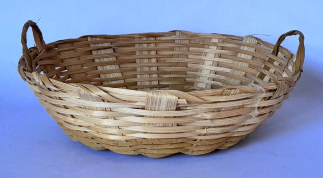 Cestinha Com Alça (P) (Locação) - Beca Decorações