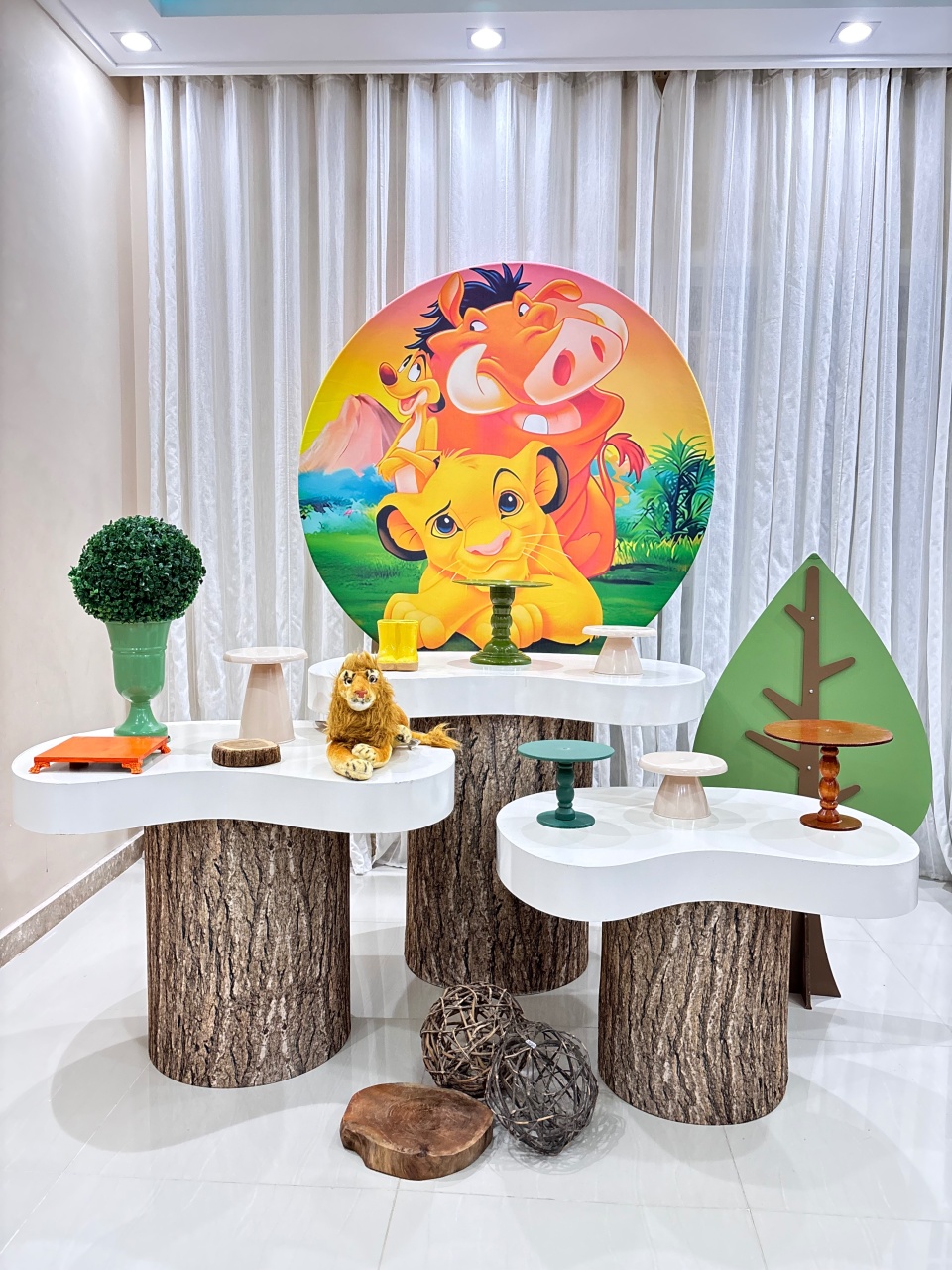 Rei Leão  - Mesas Orgânicas    - Beca Decorações