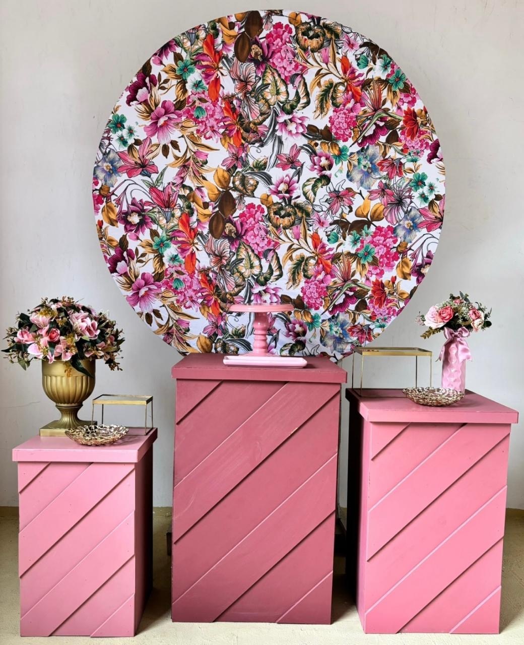 Flores Rosa - Com Mesinhas  - Beca Decorações