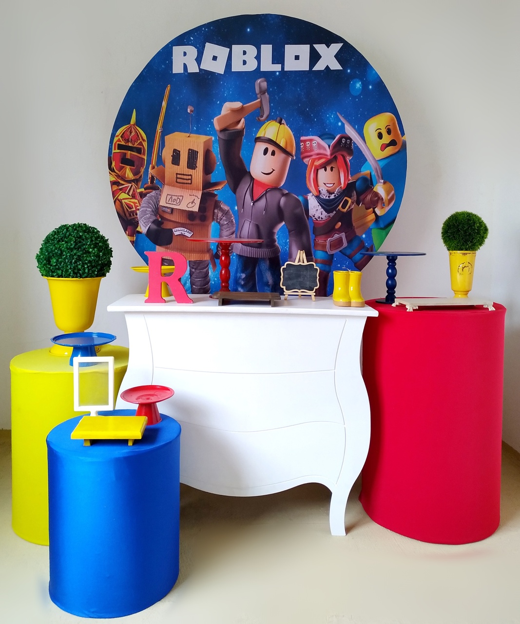 Roblox (Kit Ouro) - Beca Decorações