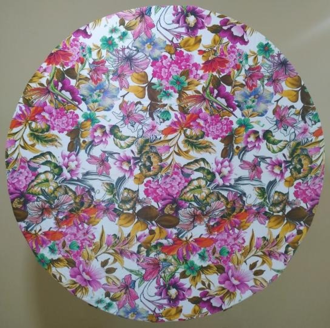 Painel Redondo Floral Tropical Rosa (Locação) - Beca Decorações