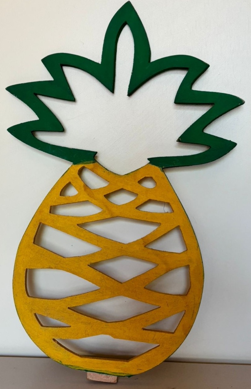 Display de Mesa Abacaxi (Locação) - Beca Decorações