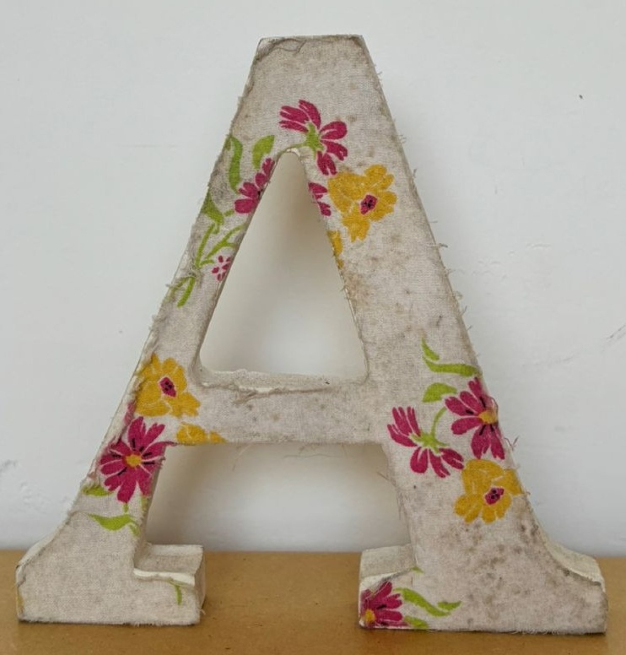 Letras de Mesa (P) (Locação) - Beca Decorações