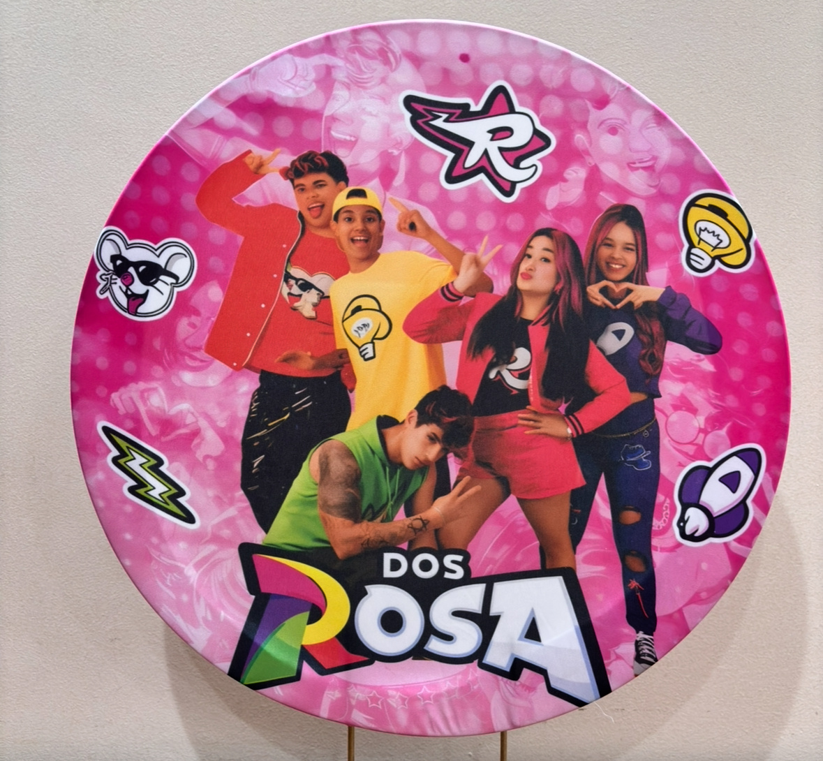 Emily Vick - Rosas - Beca Decorações