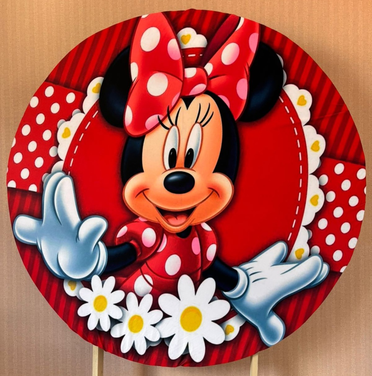 Painel Redondo Minnie Vermelha (Locação) - Beca Decorações