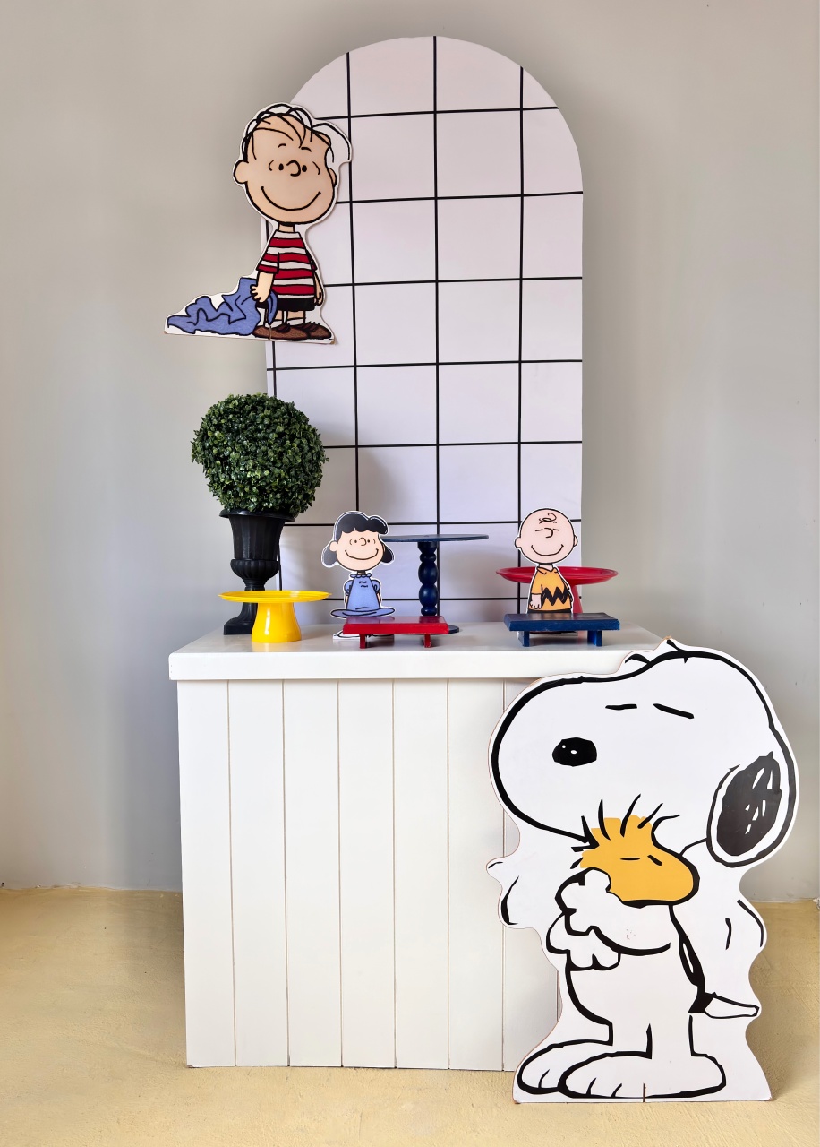 Snoop 1 - Com Painel Romano  - Beca Decorações