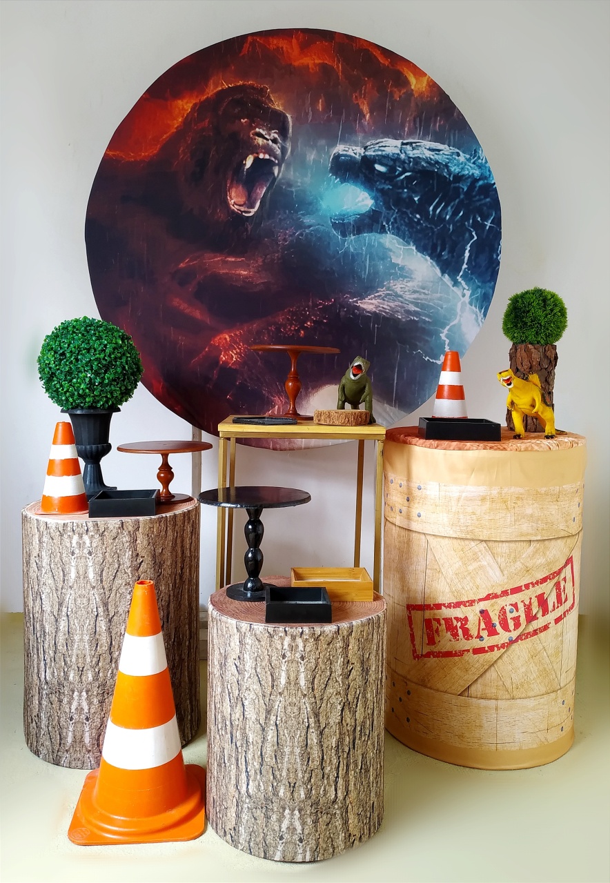 King Kong X Godzila (Kit Ouro) - Beca Decorações