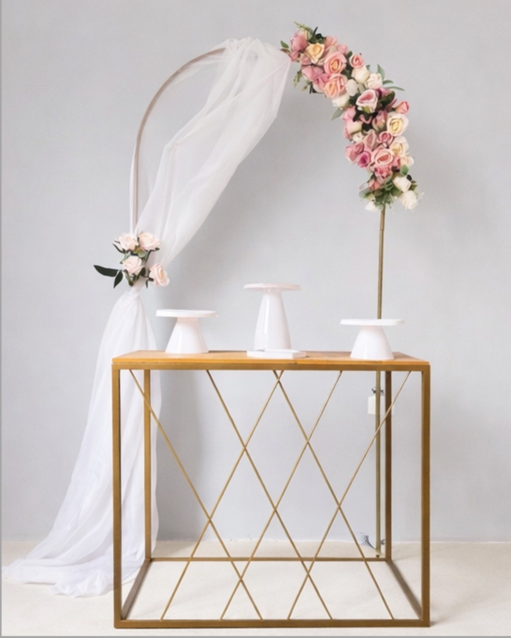 Casamento Com Painel Romano - Mesa Treliça G - Beca Decorações