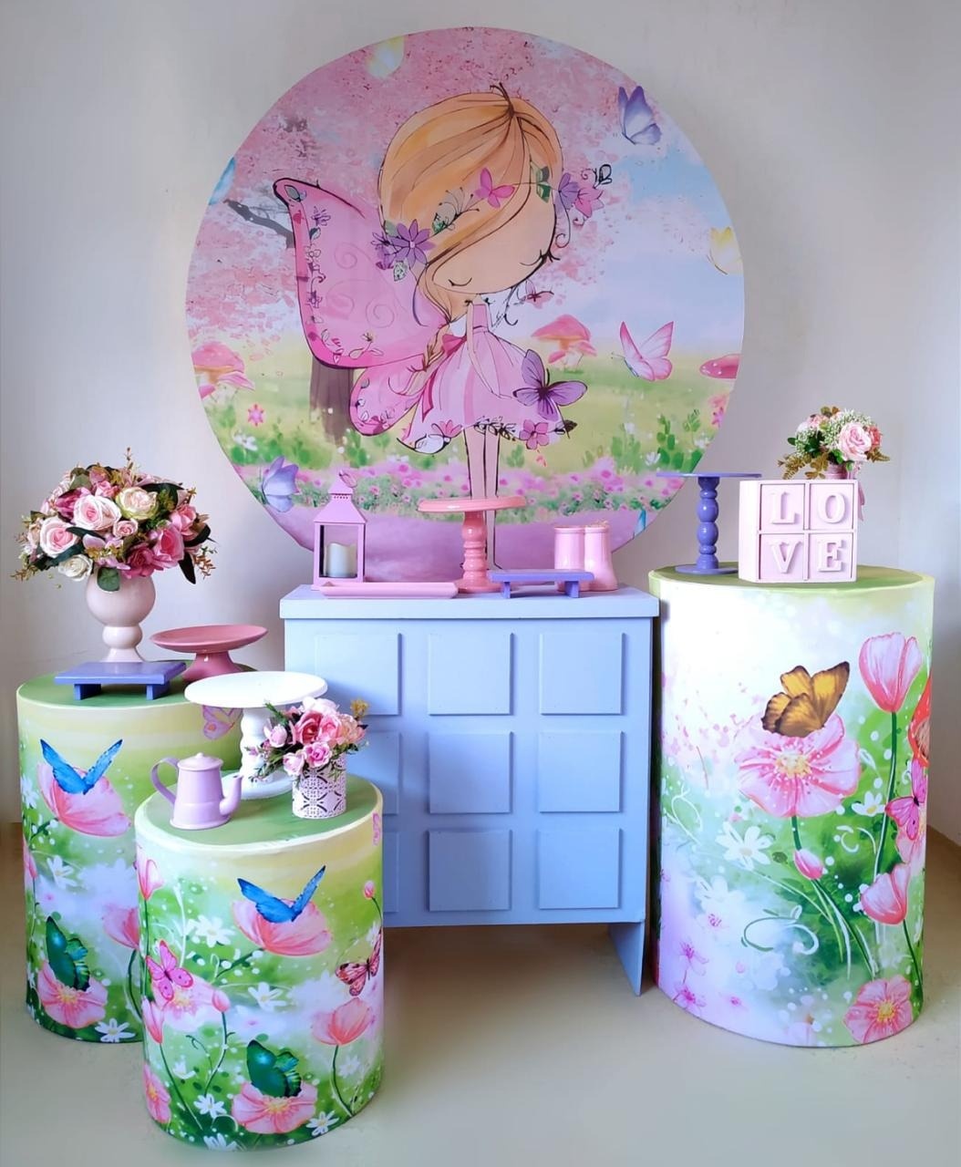 Boneca No Jardim- Kit Ouro - Beca Decorações
