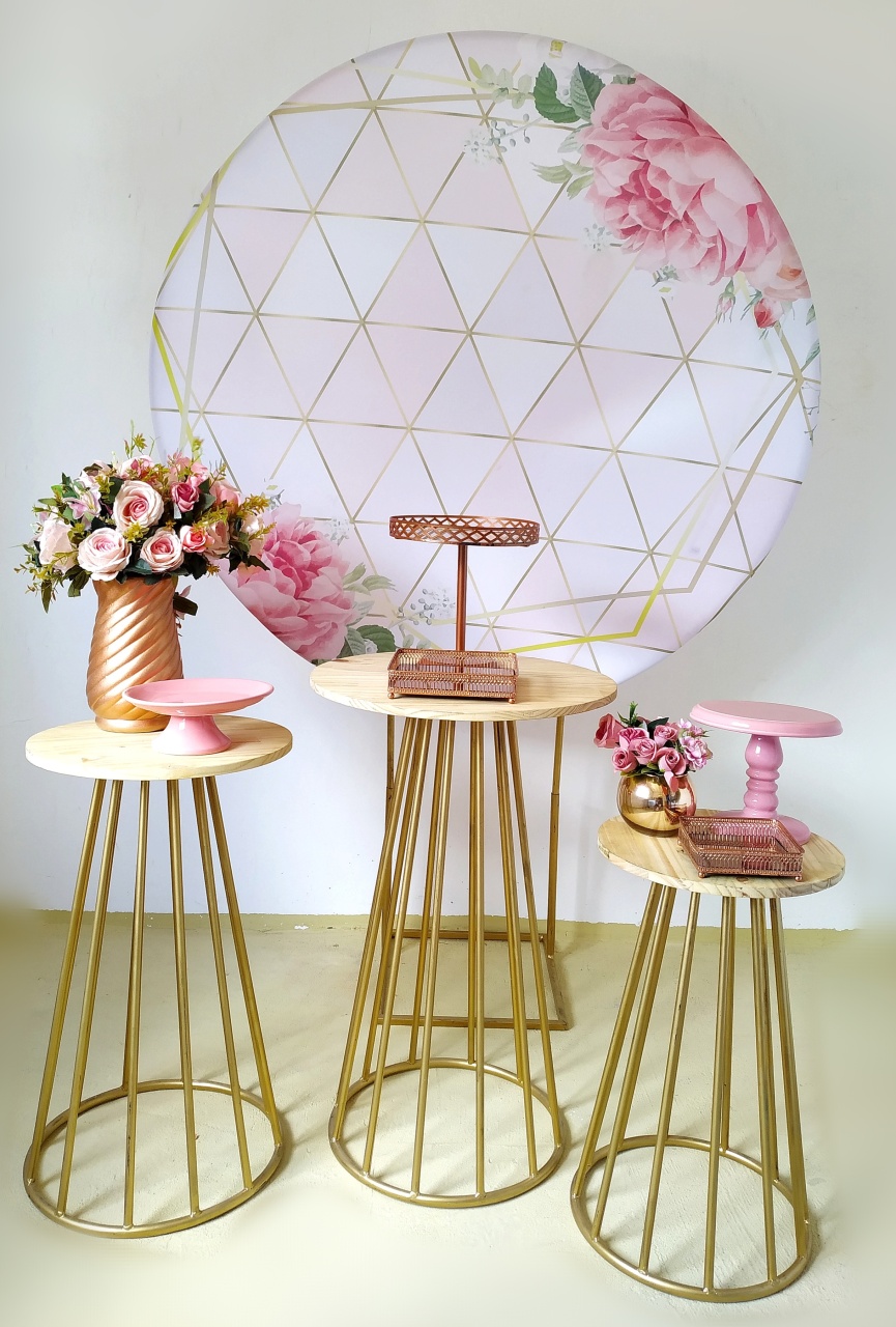 Mosaico Floral Rosa (Mesas Cones) - Beca Decorações