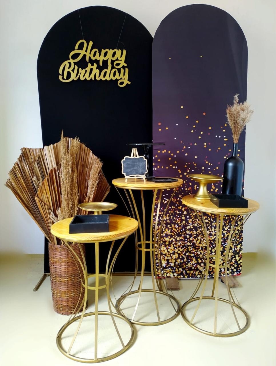 Preto E Preto Com Glitter Dourado- 2 Painéis   - Beca Decorações