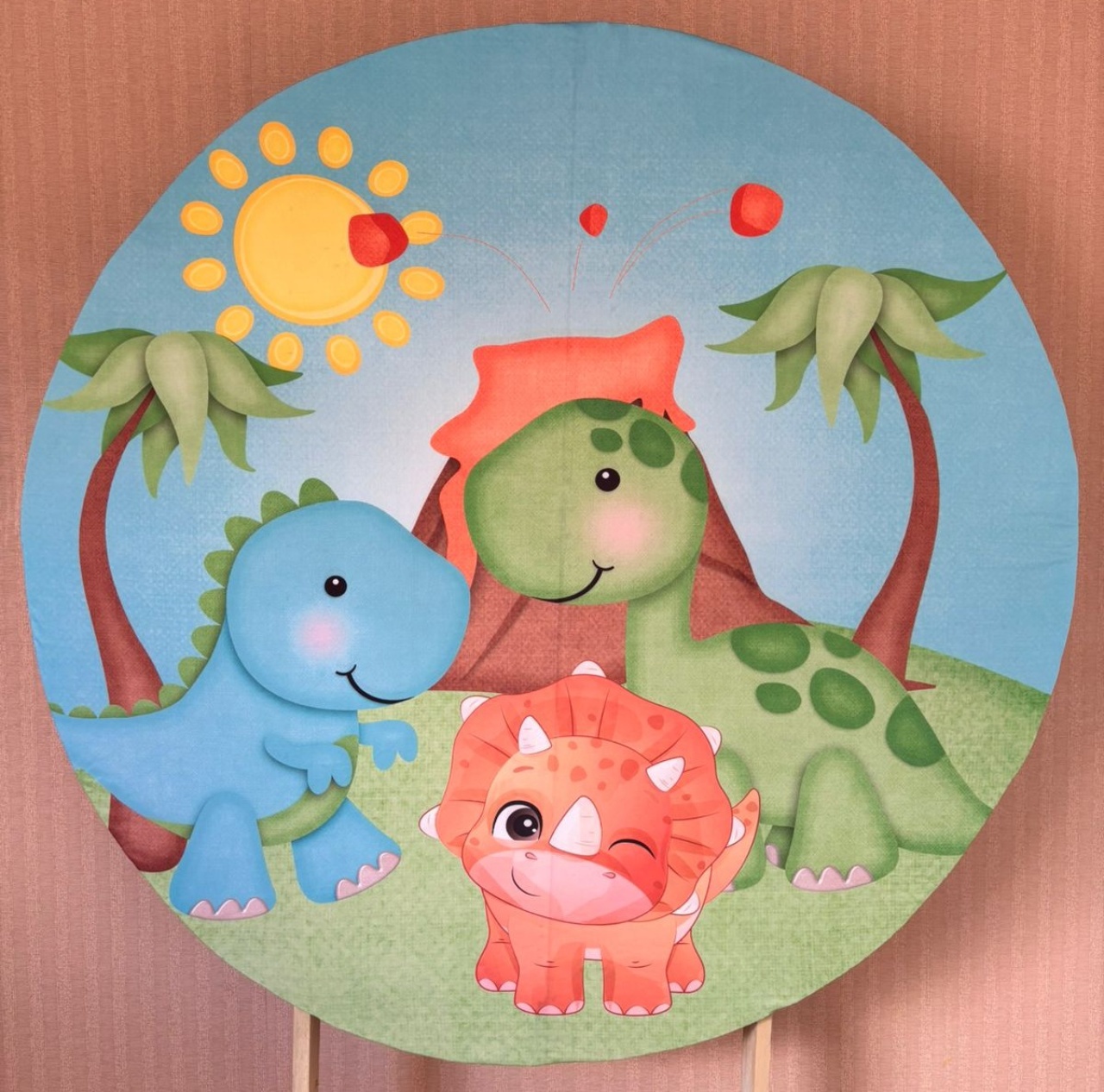 Painel Redondo Dino Baby (Locação) - Beca Decorações