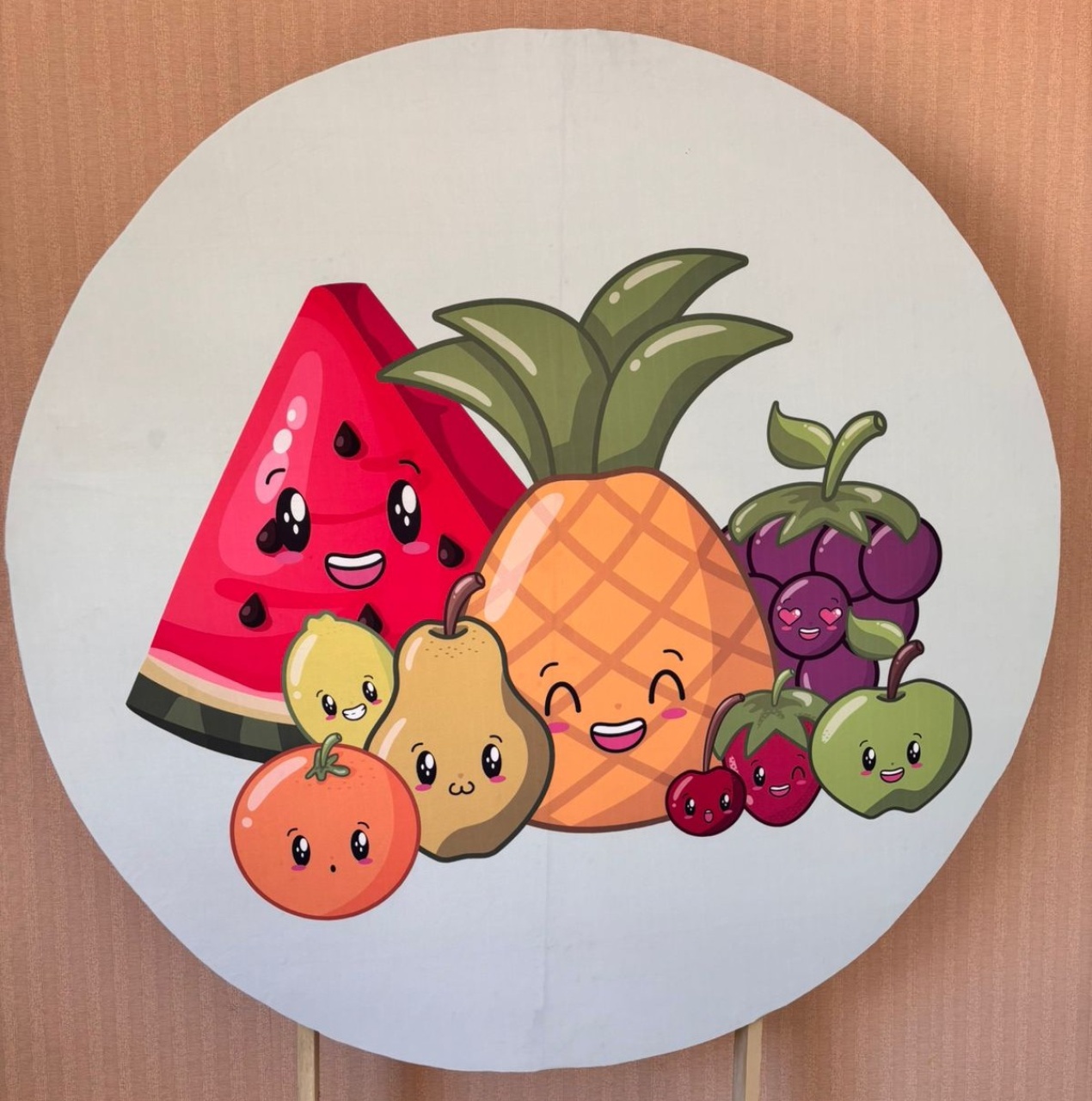 Painel Redondo Frutinhas (Locação) - Beca Decorações