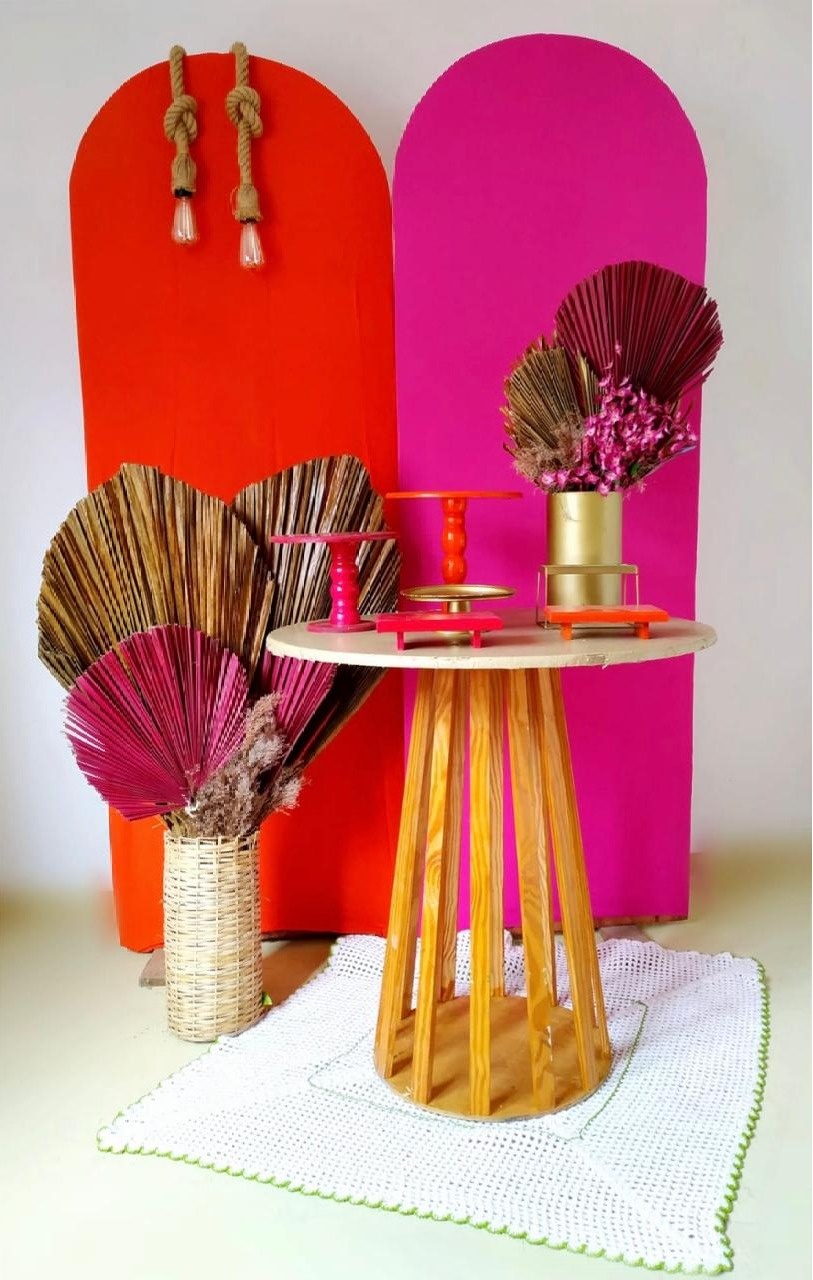 Laranja E Rosa Romano (Composição) - Beca Decorações