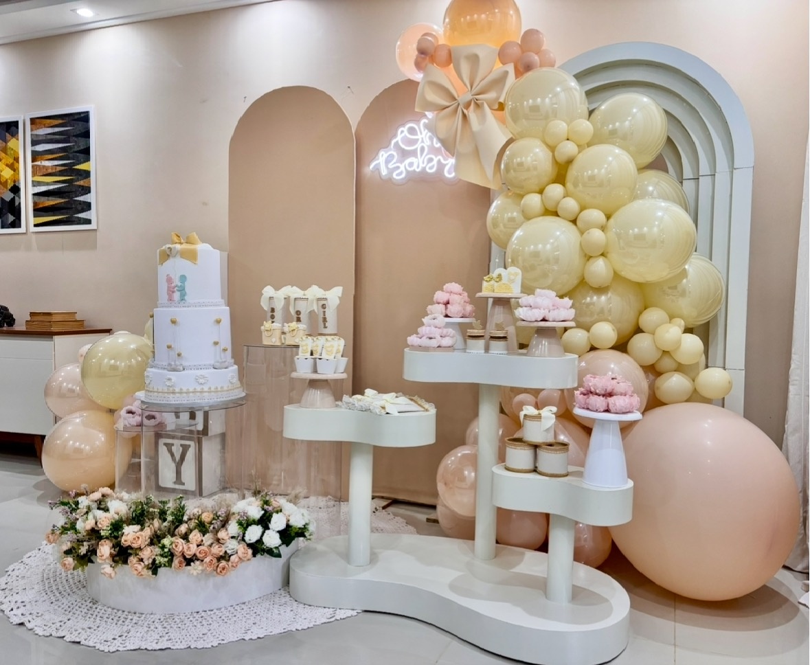 Chá de Bebê Luxo Neutro  - Beca Decorações