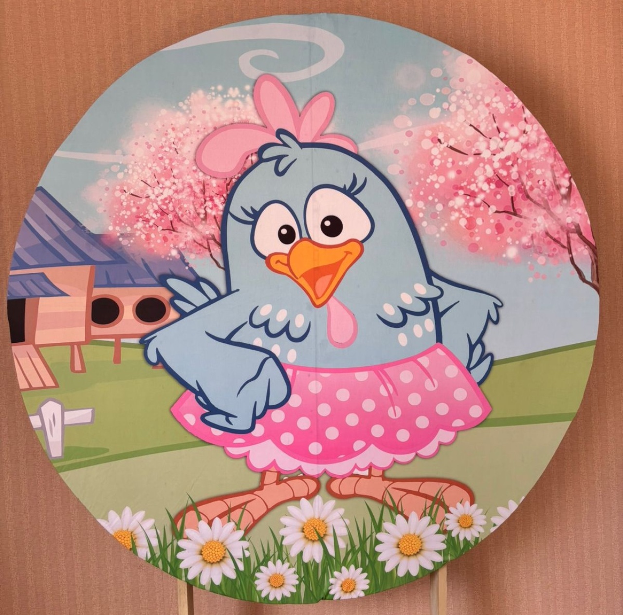 Painel Redondo Galinha Pintadinha Rosa (Locação) - Beca Decorações