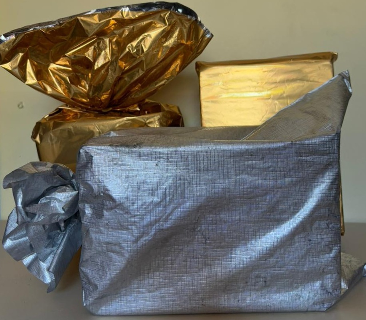 Presentes Fake Natal (Locação) - Beca Decorações