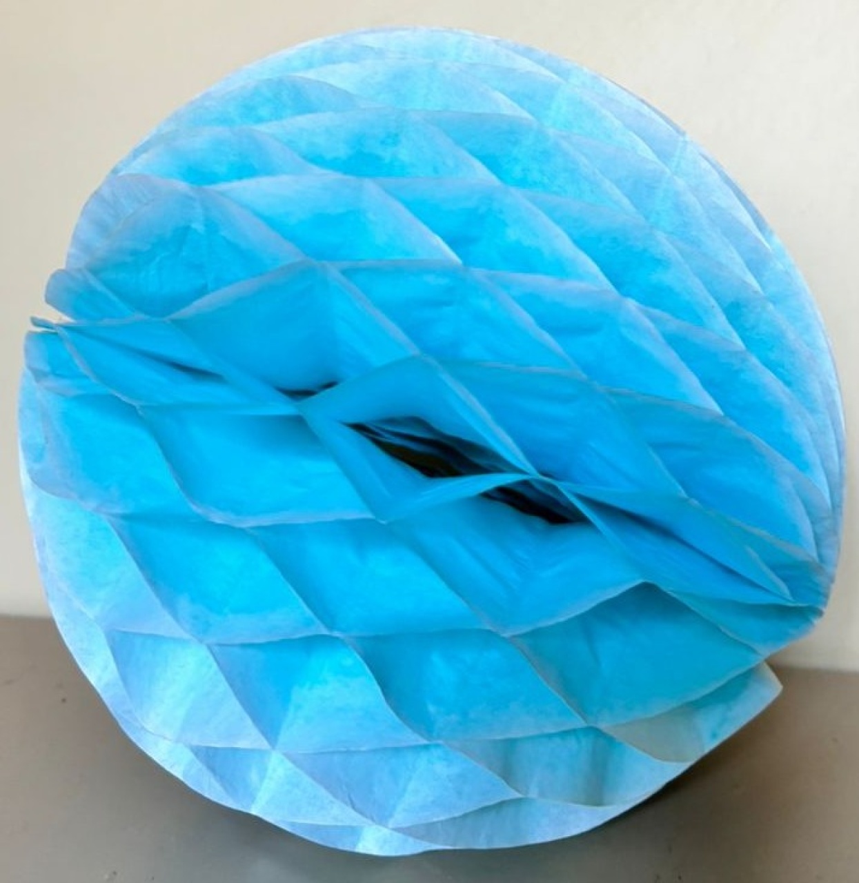 Enfeite Junino Bola Sanfonada (Locação) - Beca Decorações