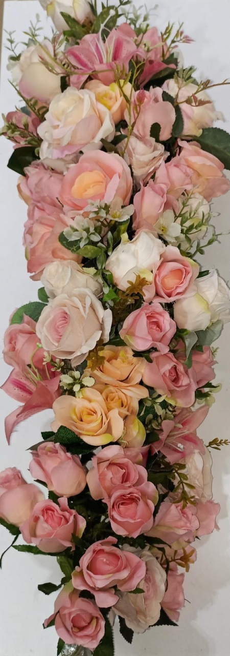Arranjo Arco Rosa (Locação) - Beca Decorações