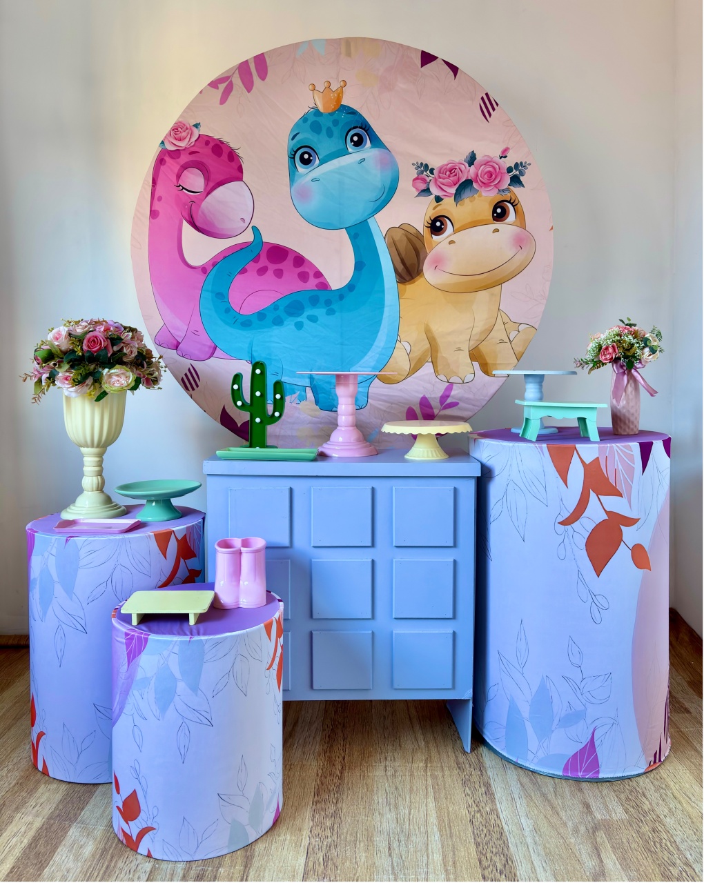 32. Dino Baby Menina ( Kit Ouro) - Beca Decorações