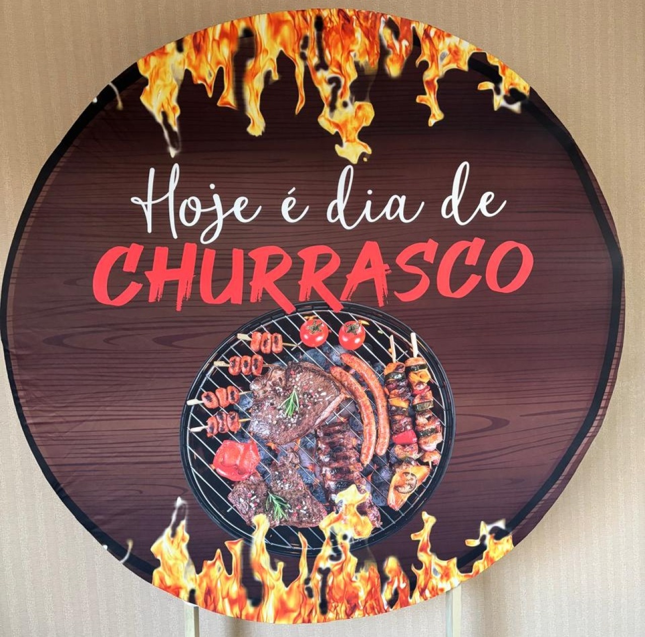 Painel Redondo Churrasco (Locação) - Beca Decorações