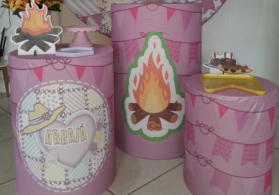 Trio de Capa Para Cilindro Arraiá Rosa / Festa Junina - Bonequinha Preta Festas