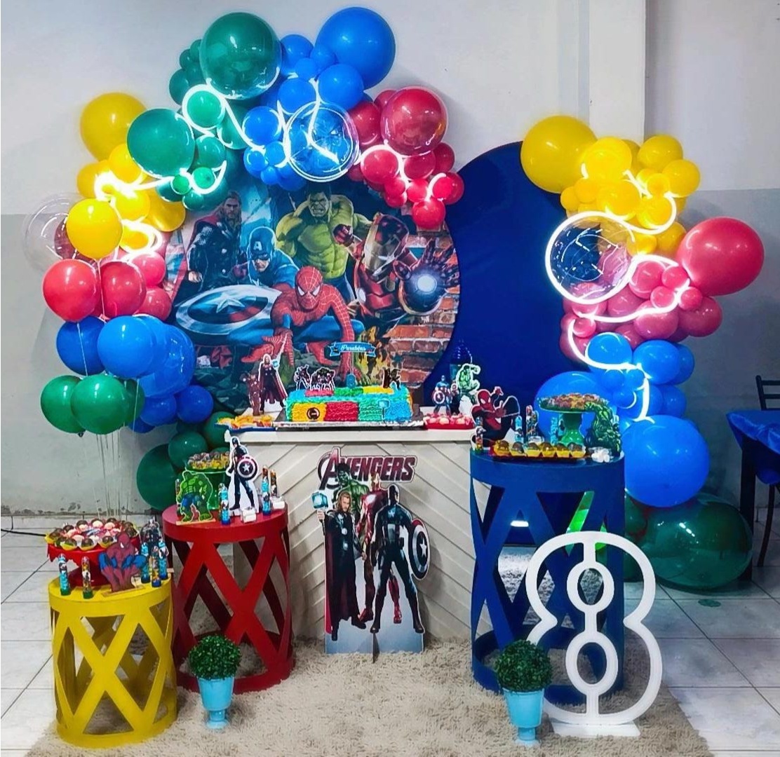 Kit Luxo - Vingadores - Bonequinha Preta Festas