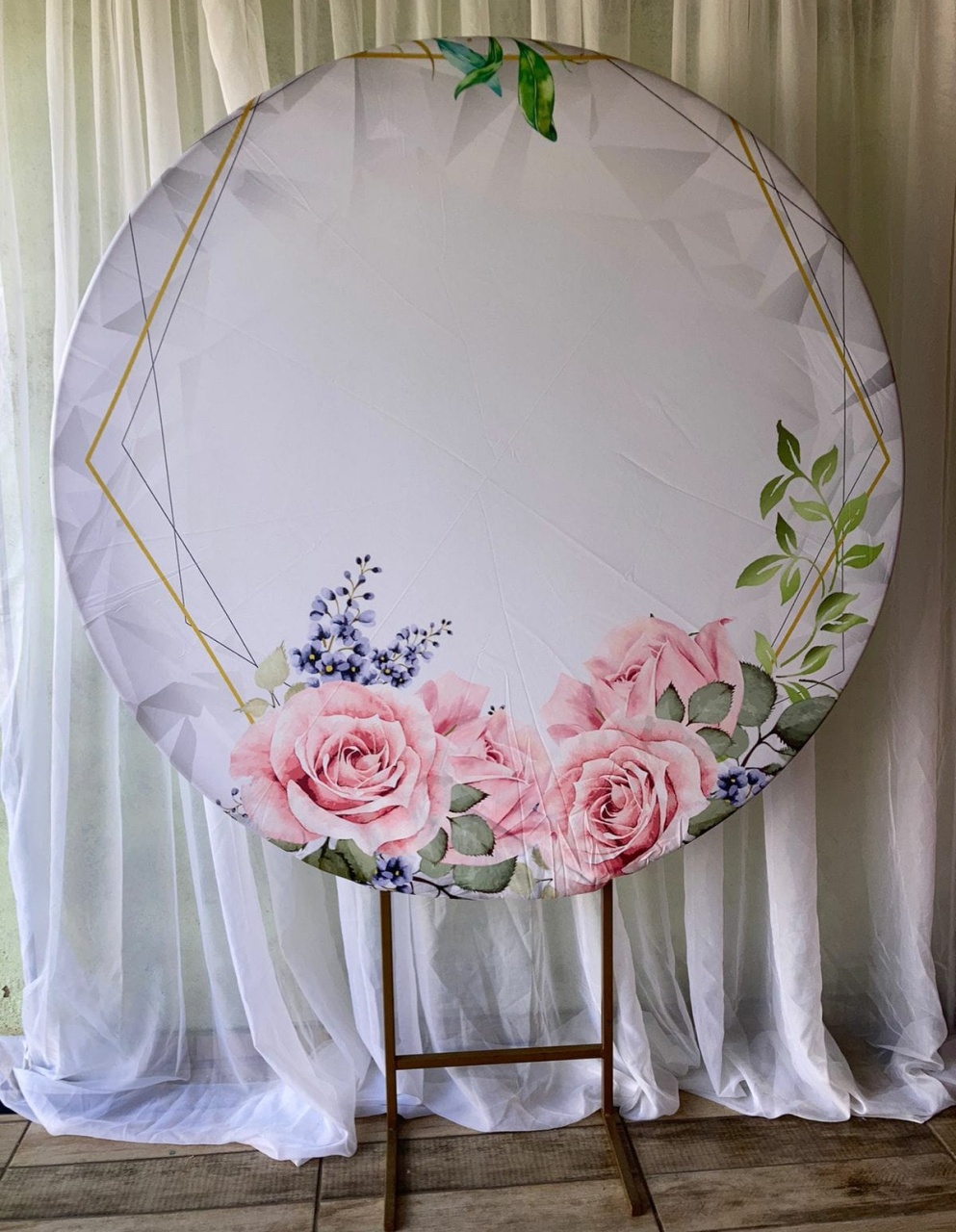 Capa Para Painel Redondo Floral - 1,5Mt - Bonequinha Preta Festas