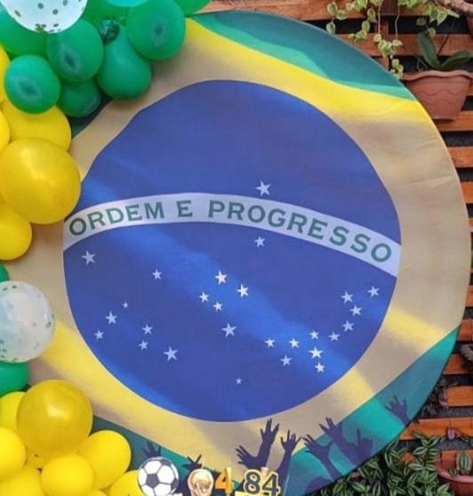 Capa Para Painel Redondo Brasil / Futebol / Copa Do Mundo - 1,5Mt - Bonequinha Preta Festas