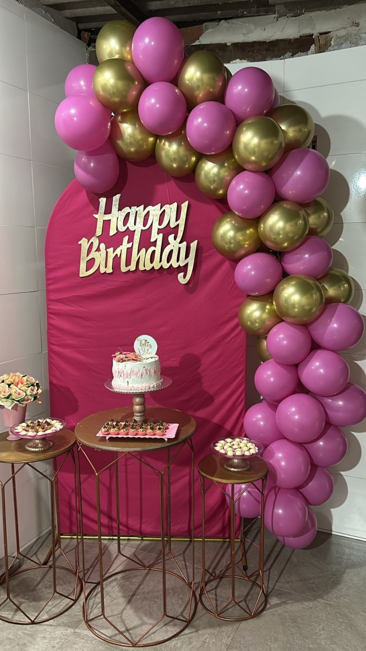 Kit Básico - Happy Birthday Painel Romano - Bonequinha Preta Festas