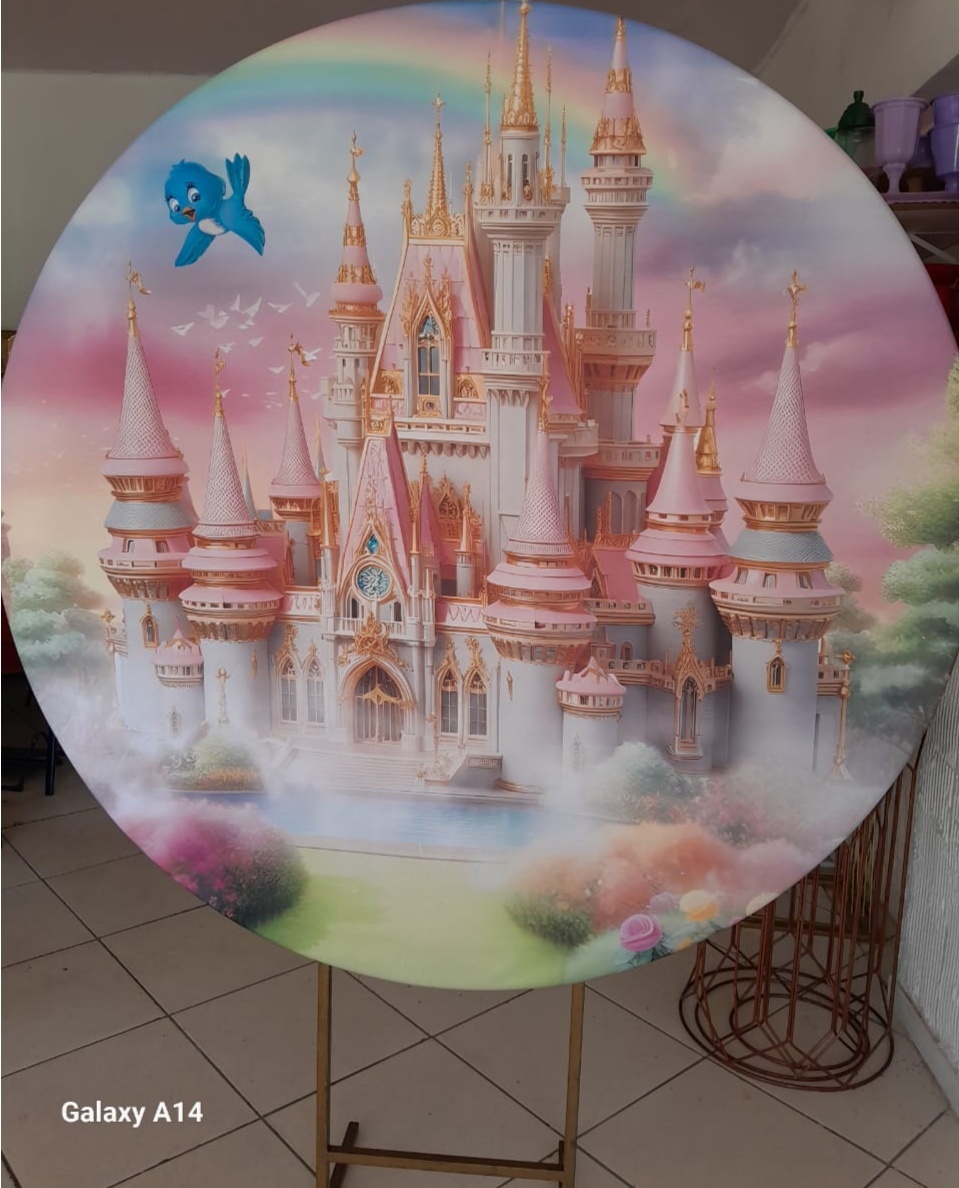 Capa Para Painel Redondo Castelo / Princesas - 1,5Mt - Bonequinha Preta Festas