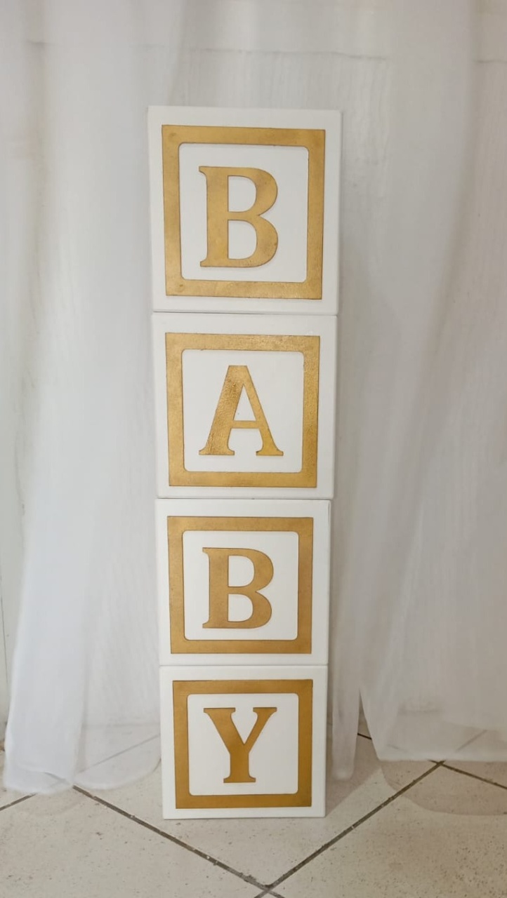 Cubos Baby Grande Dourado / Branco - Bonequinha Preta Festas