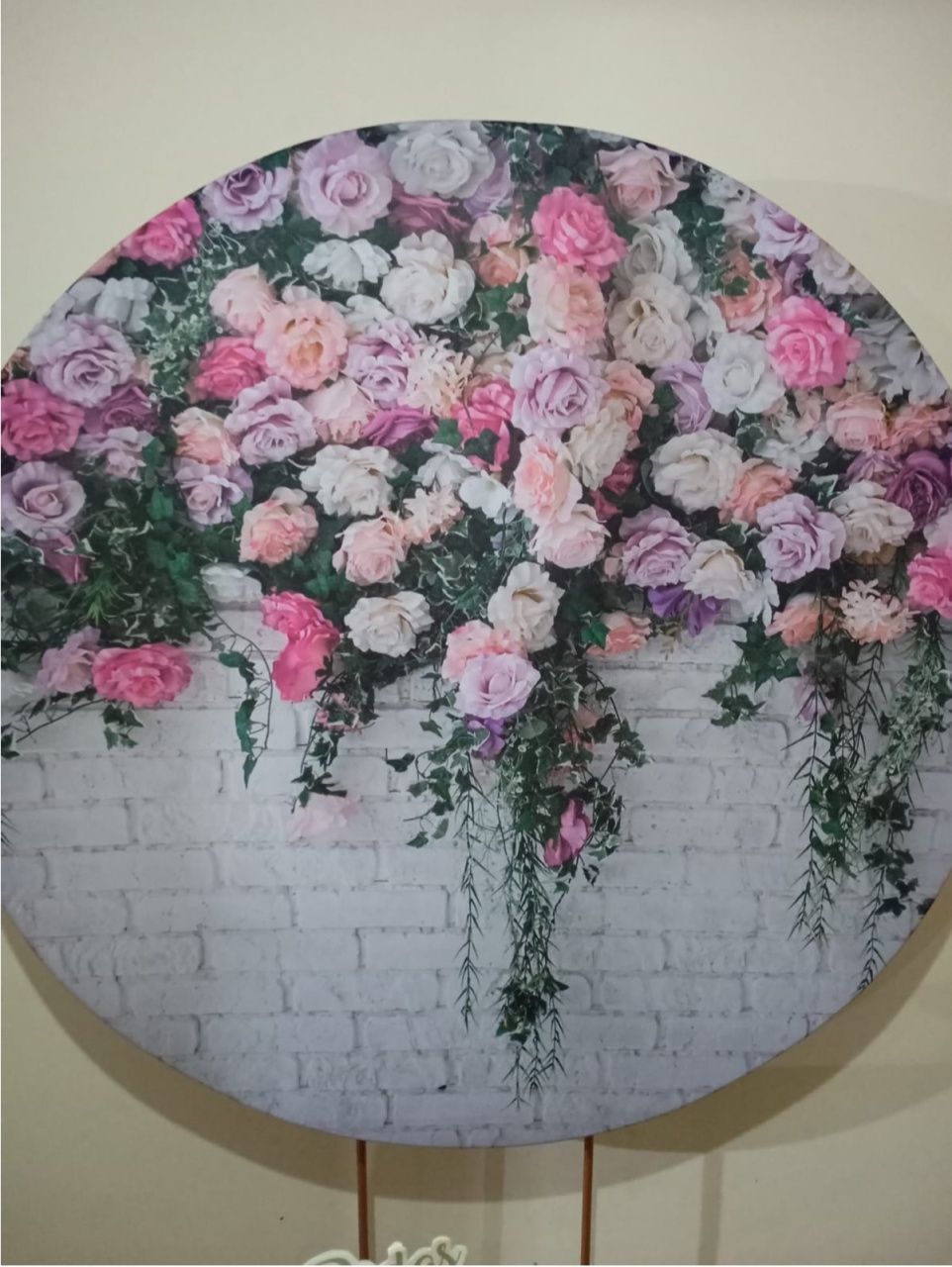 Capa Para Painel Redondo Floral - 1,5Mt - Bonequinha Preta Festas