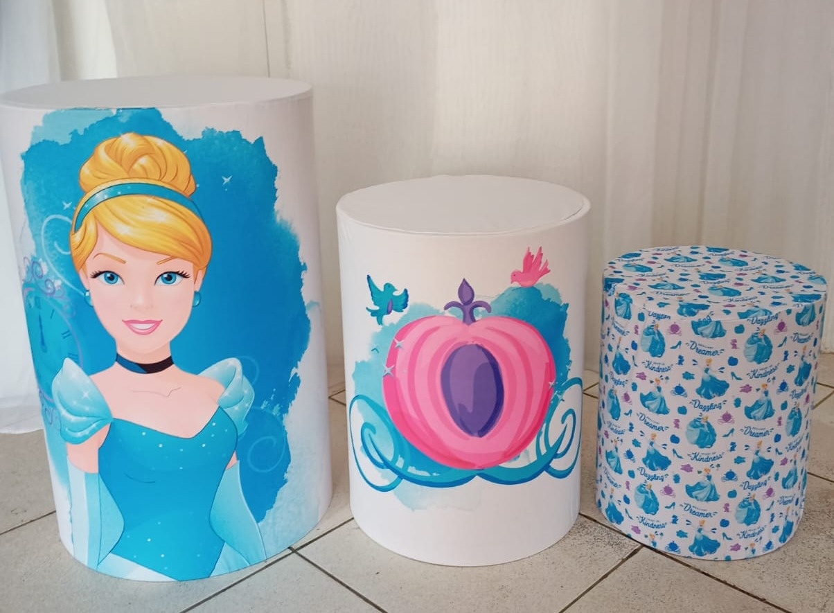 Trio de Capa Para Cilindro Cinderela - Bonequinha Preta Festas