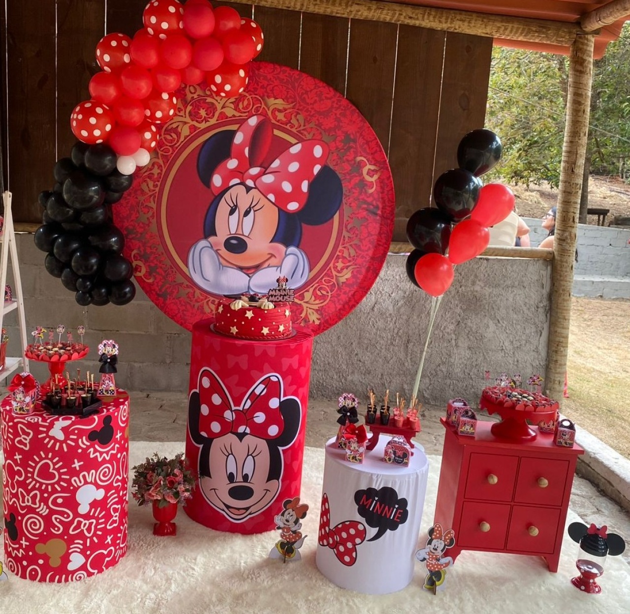 Kit Completo - Minnie Vermelha - Bonequinha Preta Festas