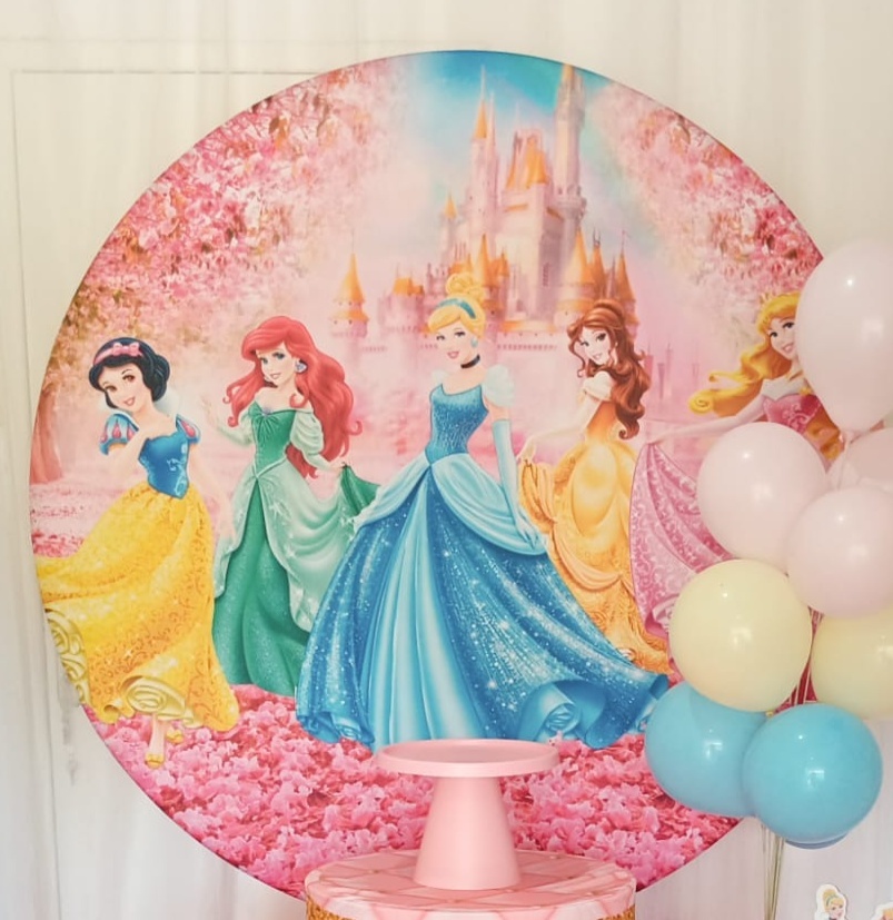Capa Para Painel Redondo Princesas - 1,5Mt - Bonequinha Preta Festas