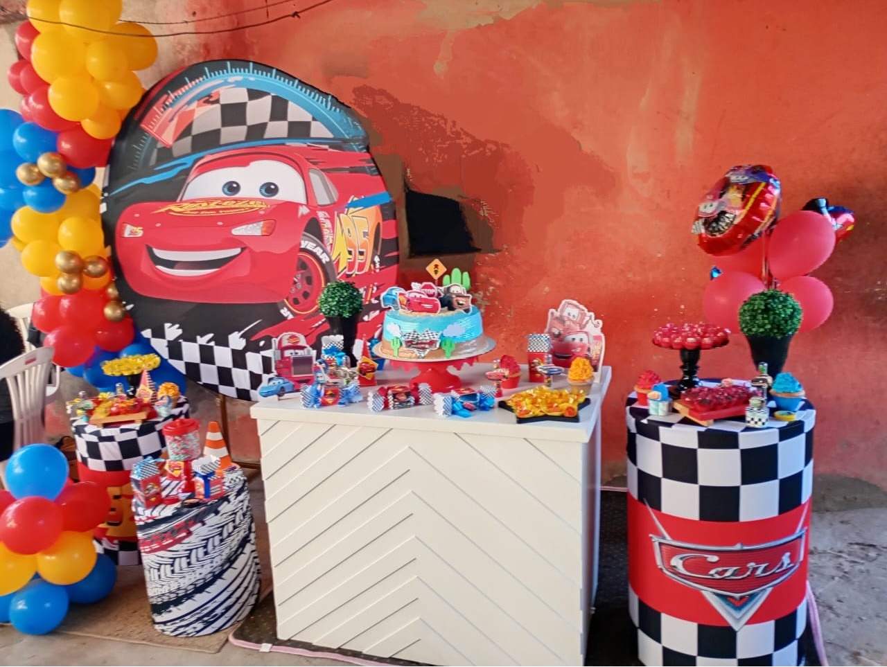 Kit Especial - Carros - Bonequinha Preta Festas