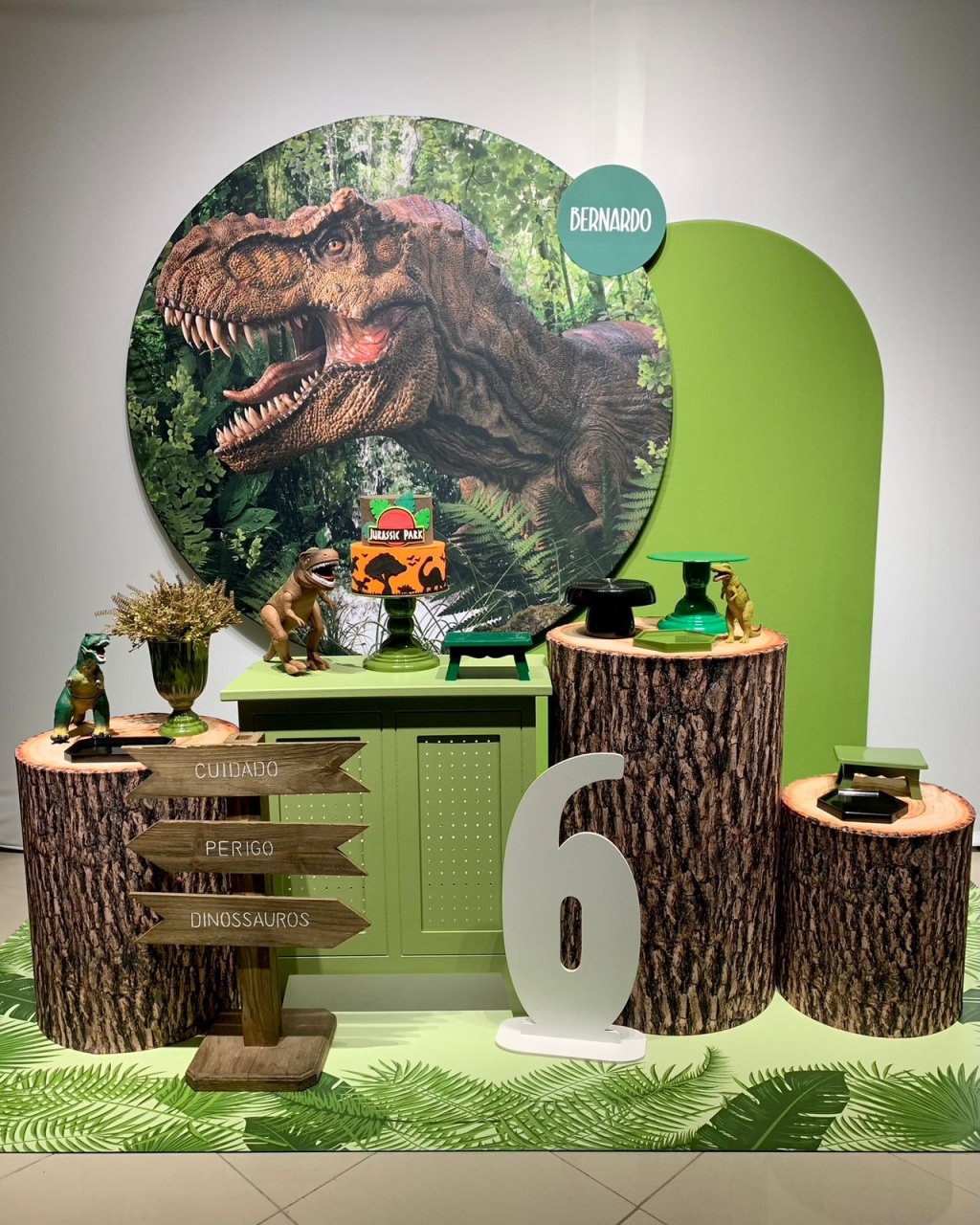 Kit Jurassic - Ouro - Bolando a Festa