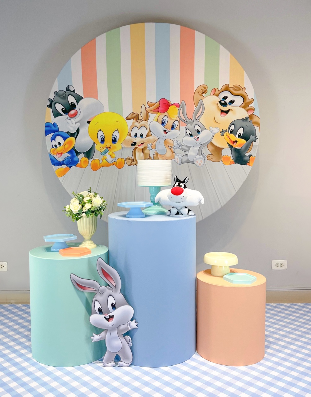 Kit Baby Looney Tunes - Bronze - Bolando a Festa