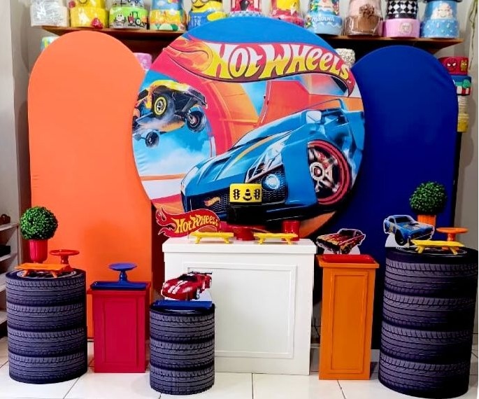 Hot Wheels Mesa Cubo Branca - Mega - Catálogo Tay pegue e monte