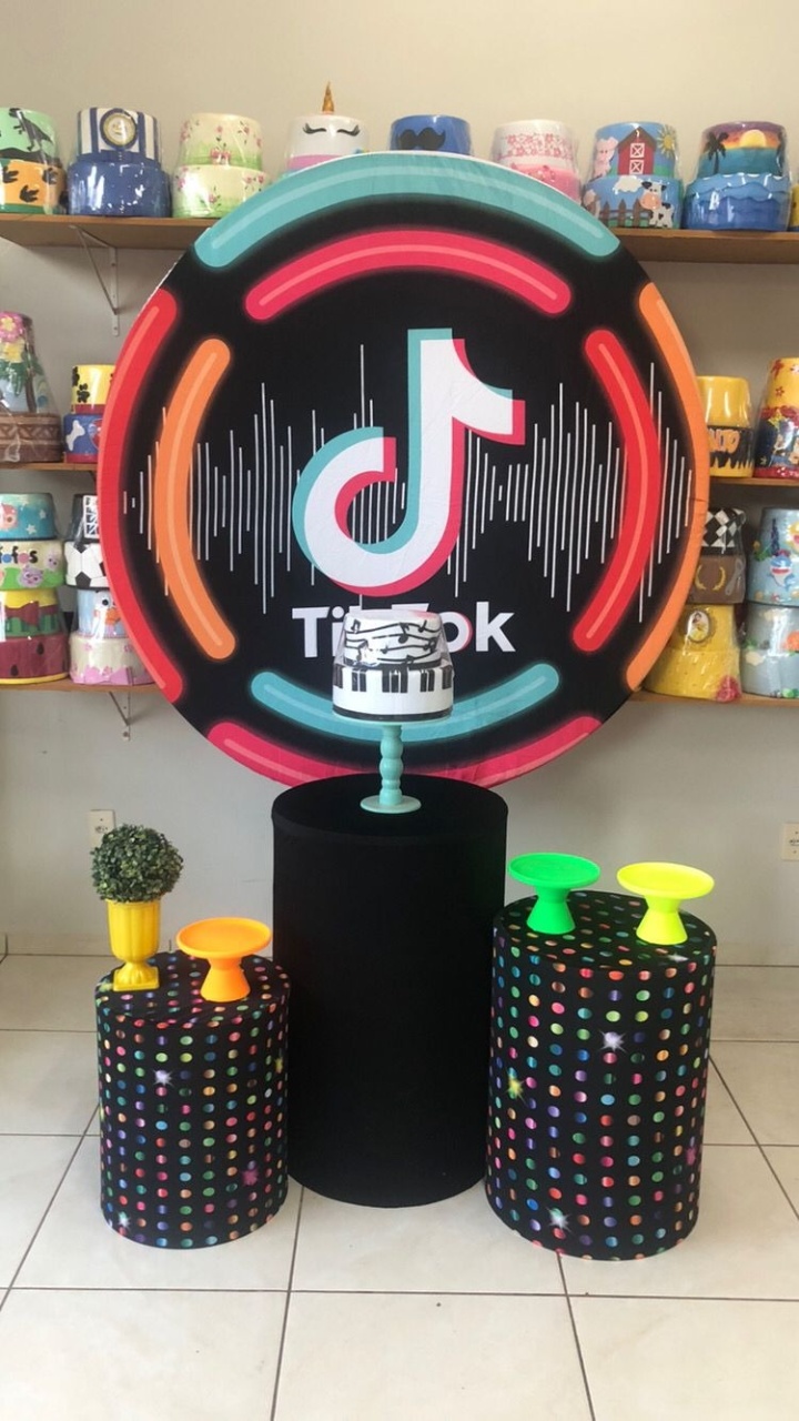 Tik Tok  Menino- Capa Personalizadas - Plus   - Catálogo Tay pegue e monte