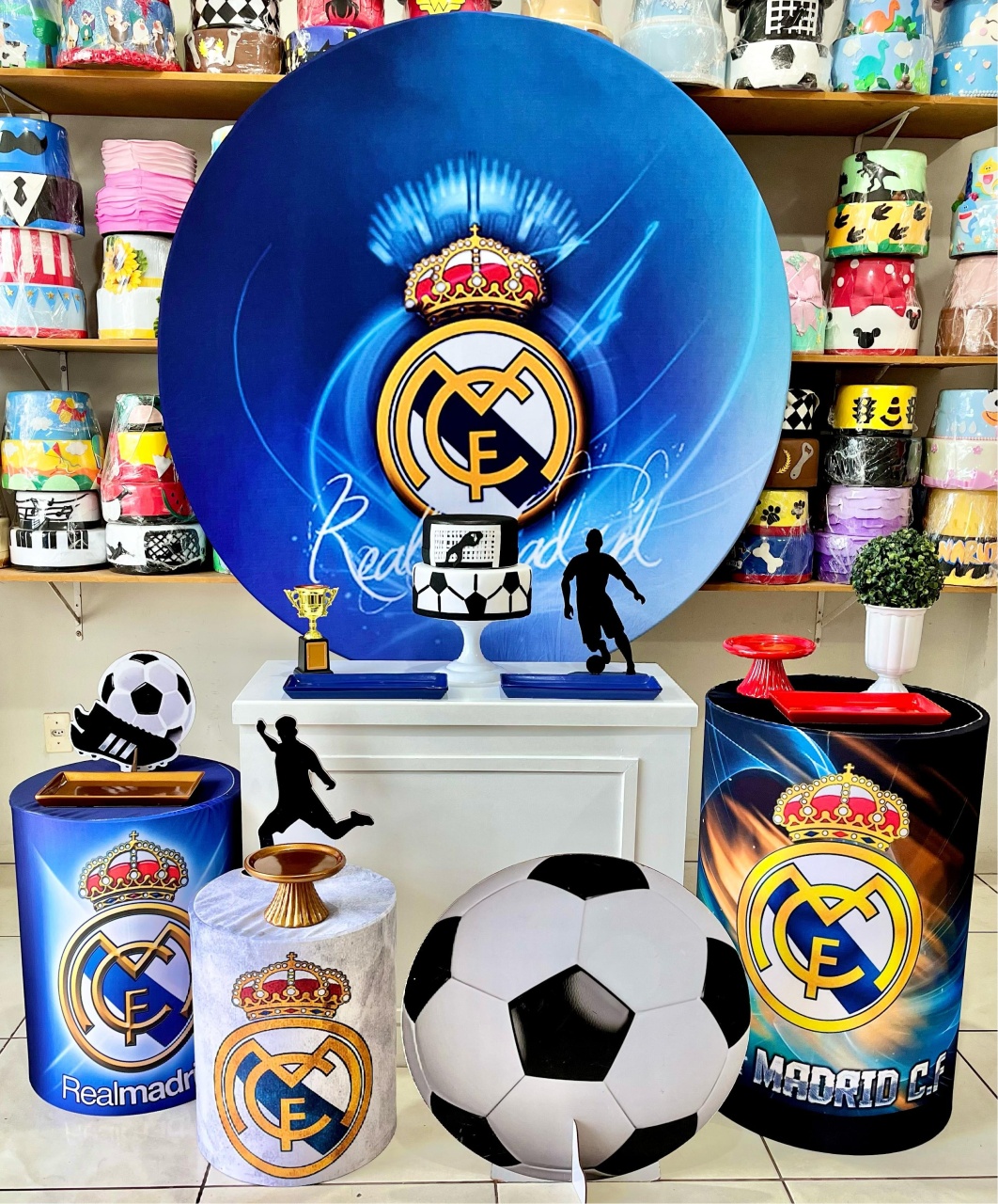 Real Madrid Prime - Futebol - Catálogo Tay pegue e monte