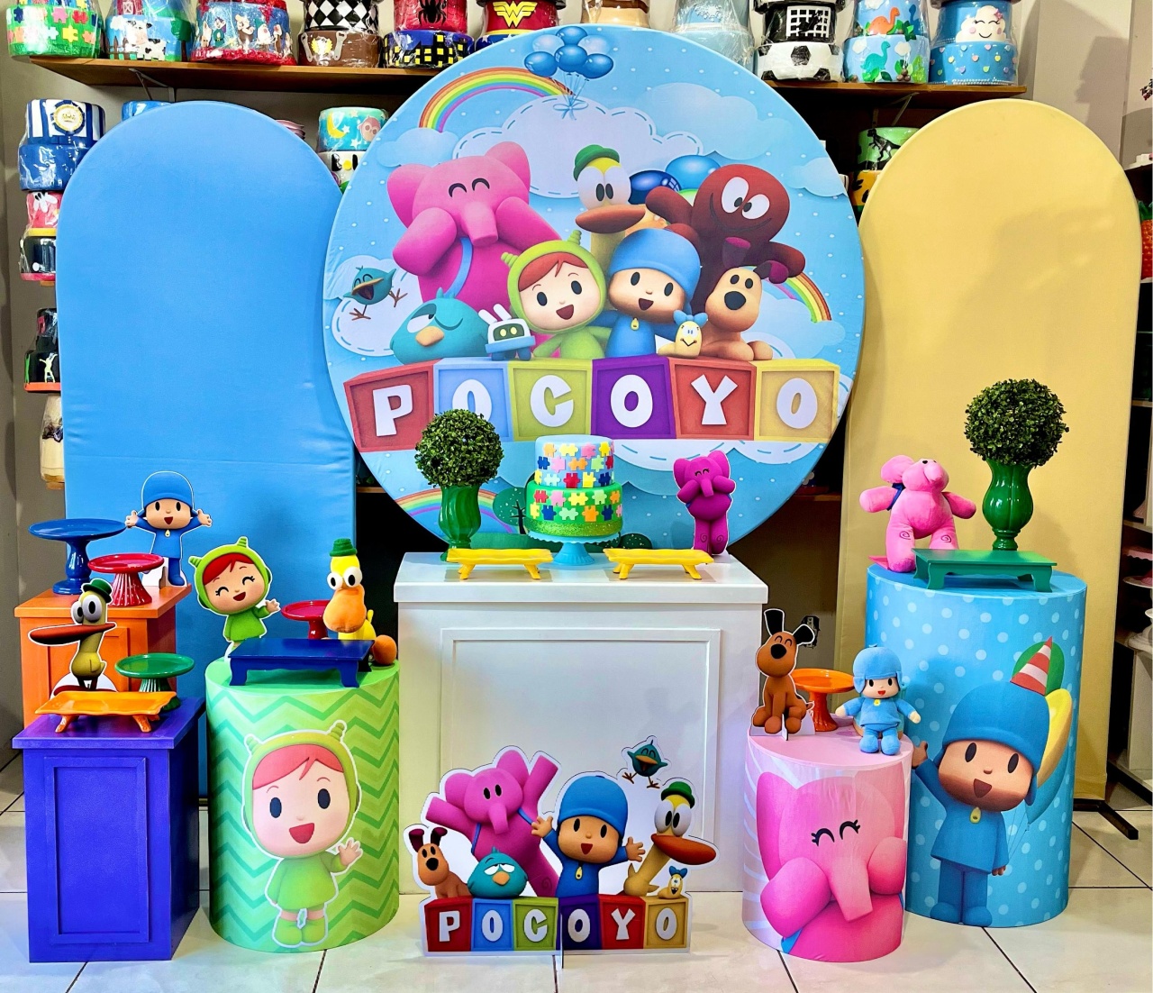 Pocoyo - Mega - Catálogo Tay pegue e monte