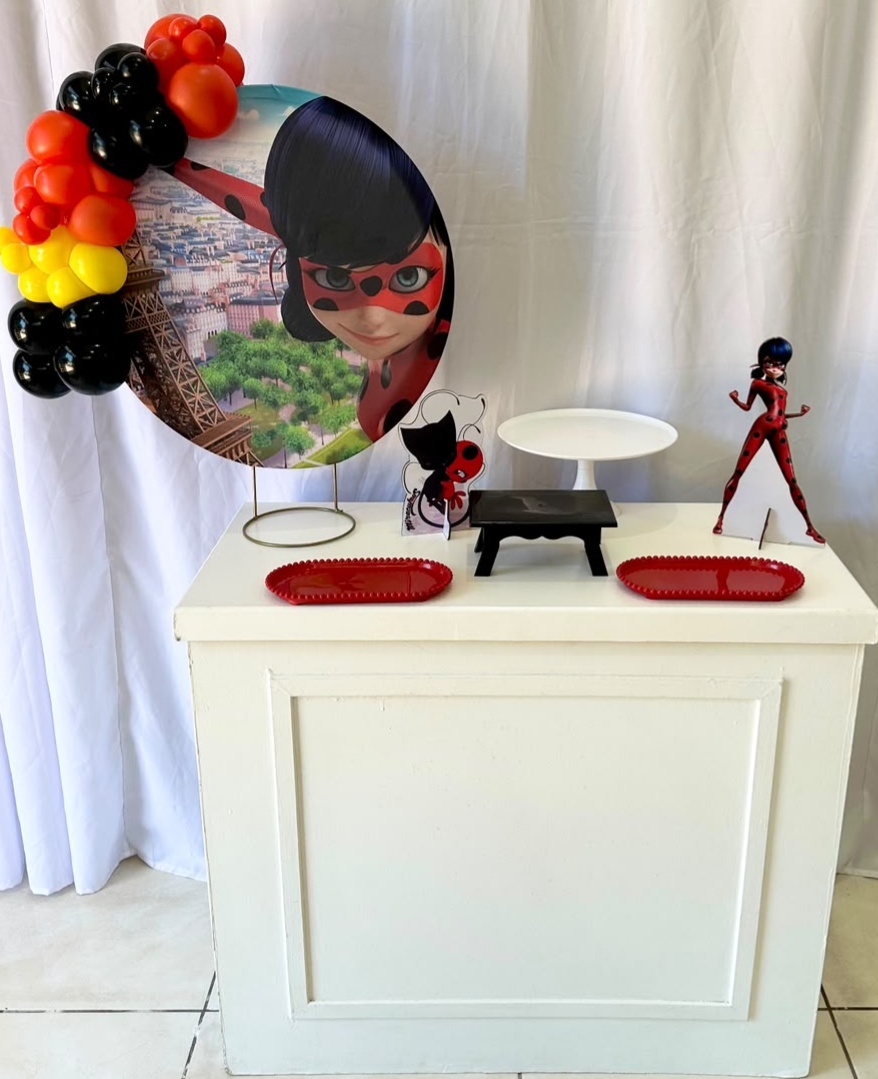Kit Mesa Lady Bug - Catálogo Tay pegue e monte