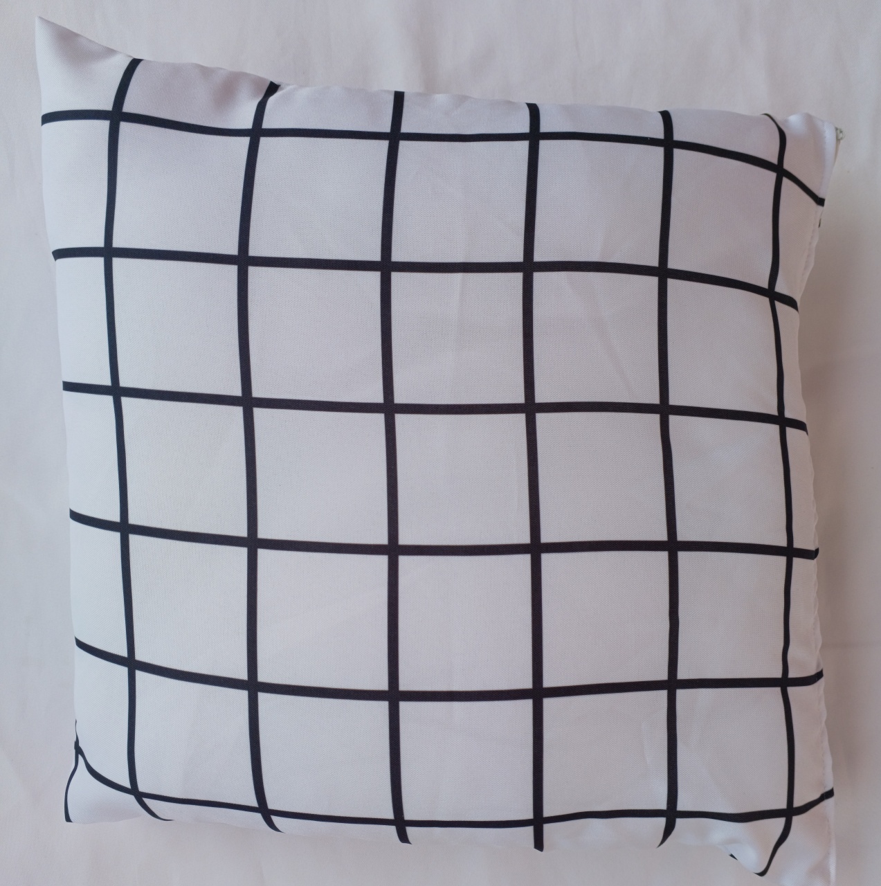 Almofada Grid Preto E Branco  - Bella decor by Tamires